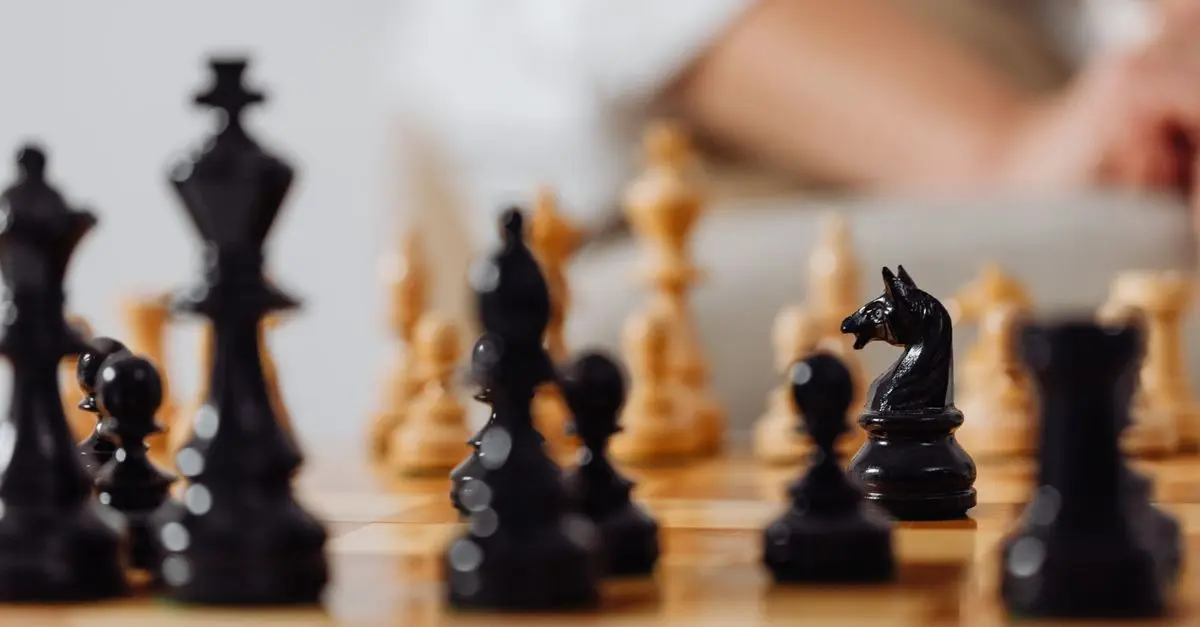 Les meilleures stratégies pour anticiper les mouvements adverses