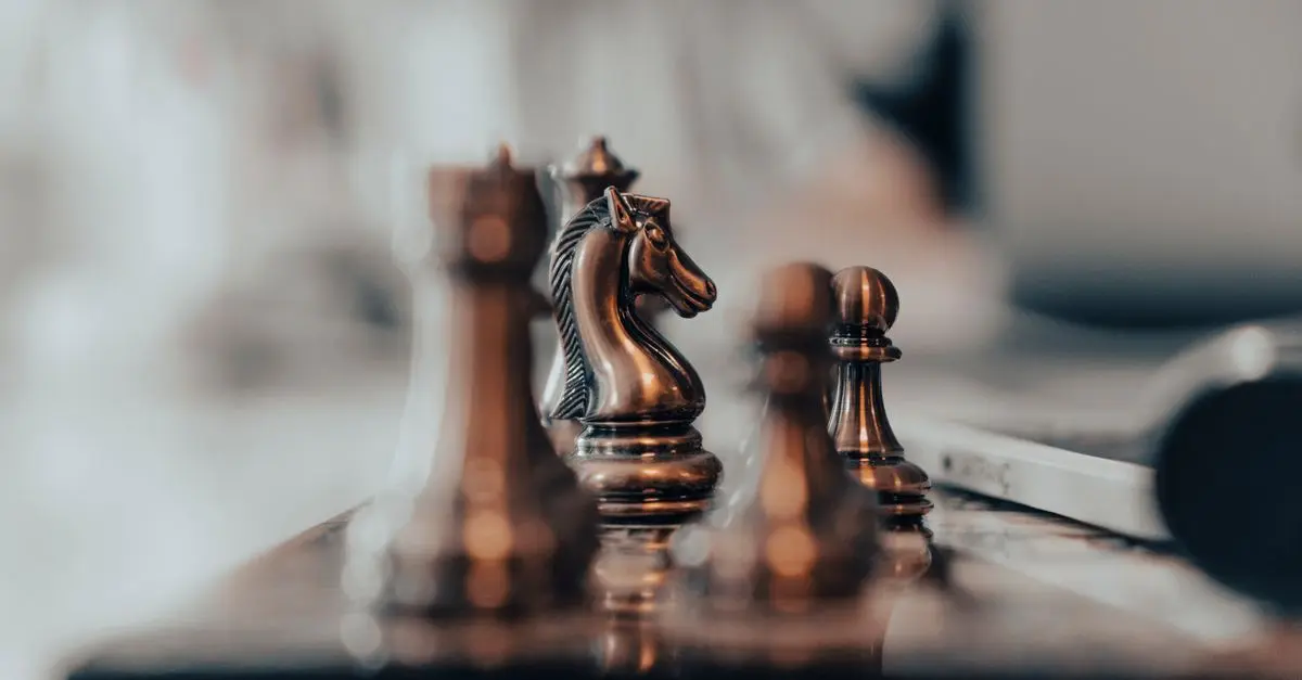 Les 7 stratégies clés pour exceller aux échecs